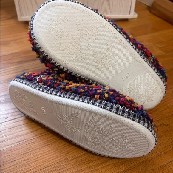 Isaac Mizrahi Slippers Multicolor Faux Fur lined Large - Picture 5 of 7